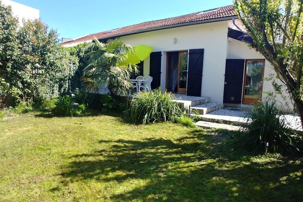 Comme A La Maison เซอนง ภายนอก รูปภาพ